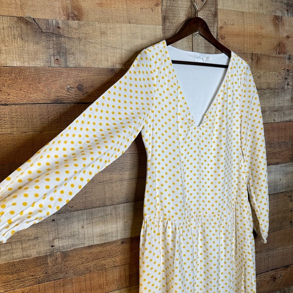 Vila midi dress with balloon sleeve in yellow spot - Picture 11 of 15